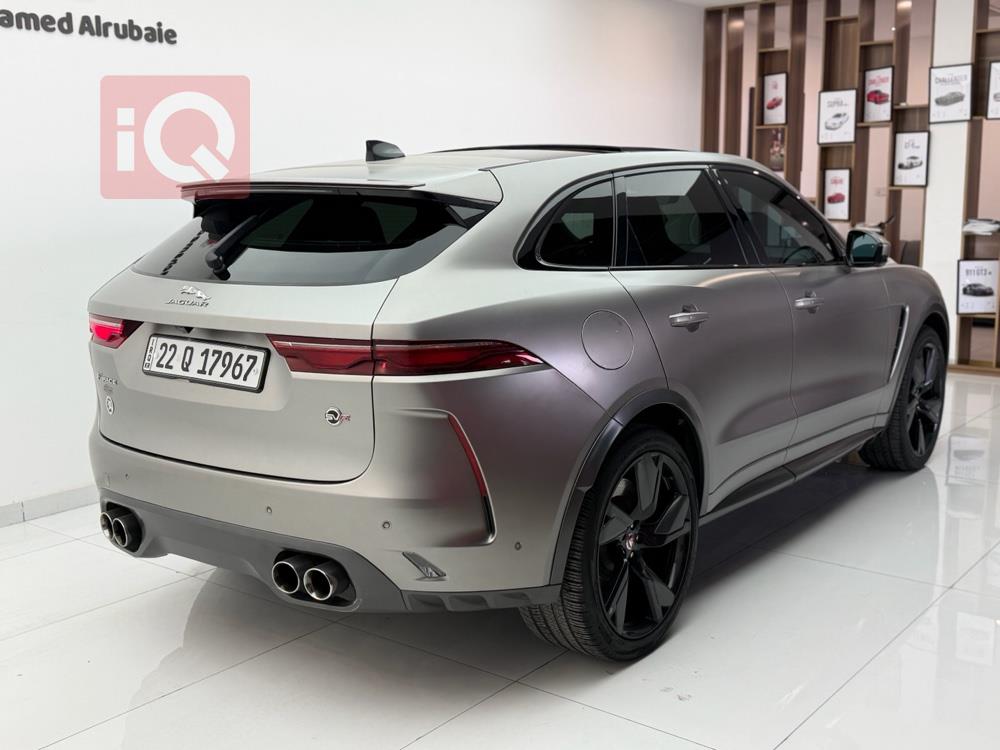 جاكوار إف-بيس